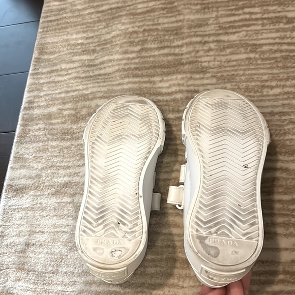 Prada Wheel sneakers with straps - Picture 4 of 7